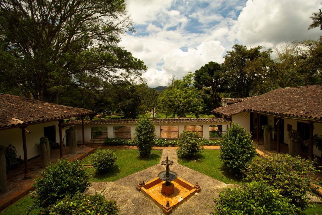 Club Campestre Hacienda Fizebad Hotel El Retiro  Exterior foto
